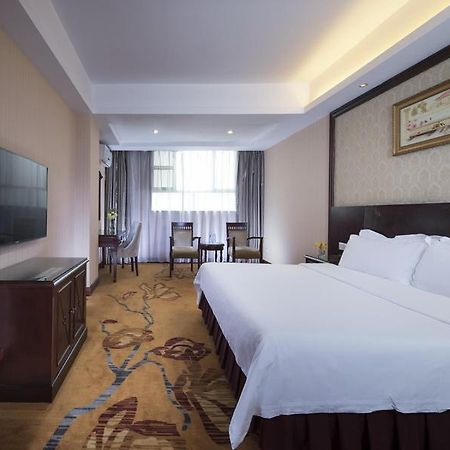 Vienna Hotel Shenzhen Shangjin Center Экстерьер фото