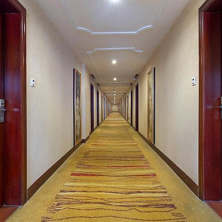 Vienna Hotel Shenzhen Shangjin Center Экстерьер фото